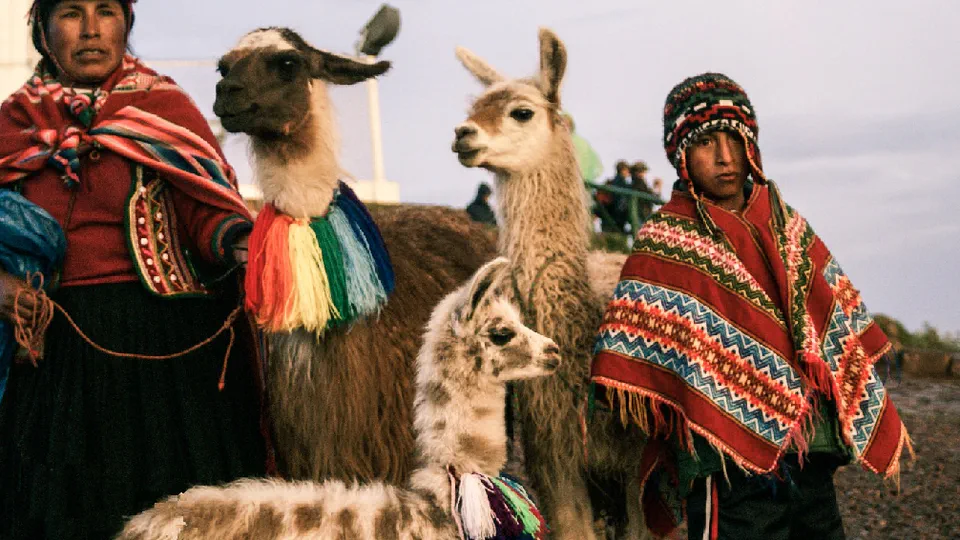 Discover the true Quechua Culture staying with us